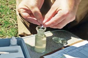 baseline testing dissolved oxygen with reagents in a small testing jar